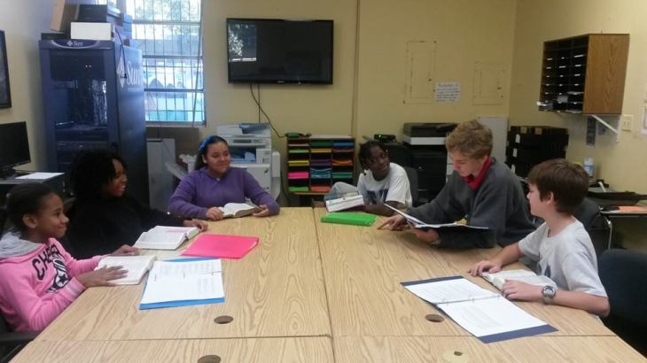 156091_10152774775514775_1274938091184338370_n